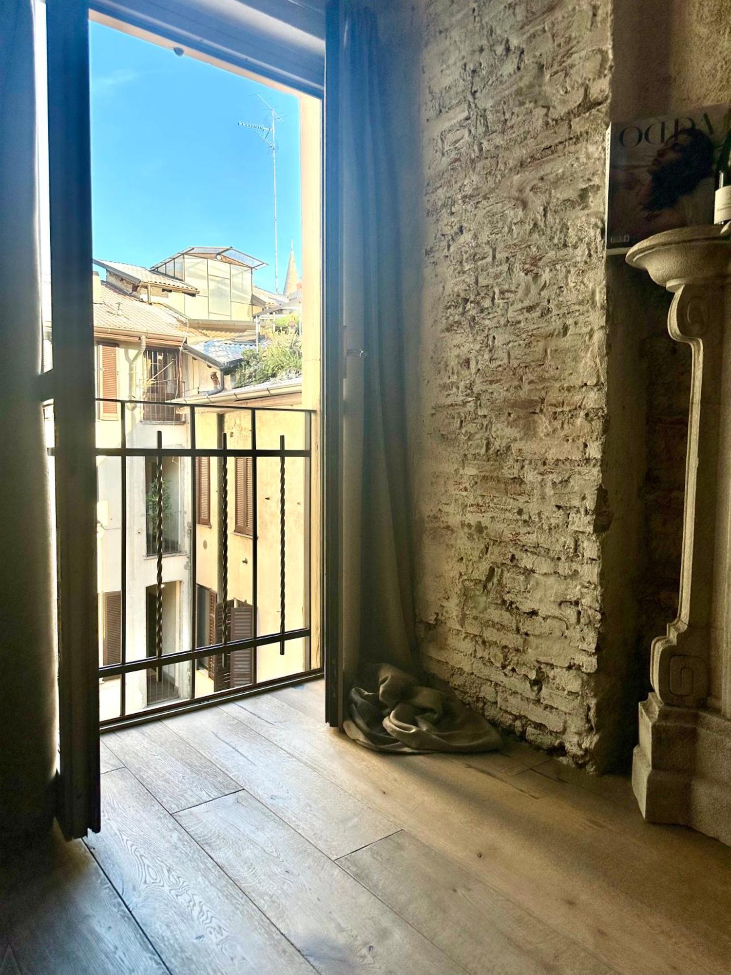 Charming And Design Attic Loft Central Milan In Coolest Area Navigli Ticinese Luaran gambar